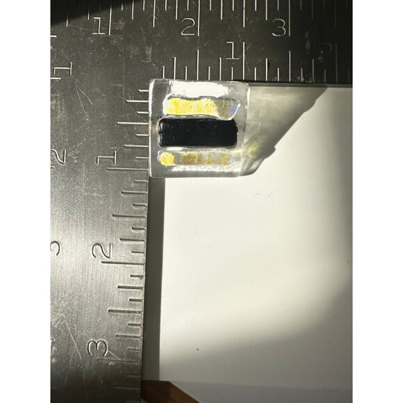 Handmade dichroic glass brooch pin - Picture 6 of 6